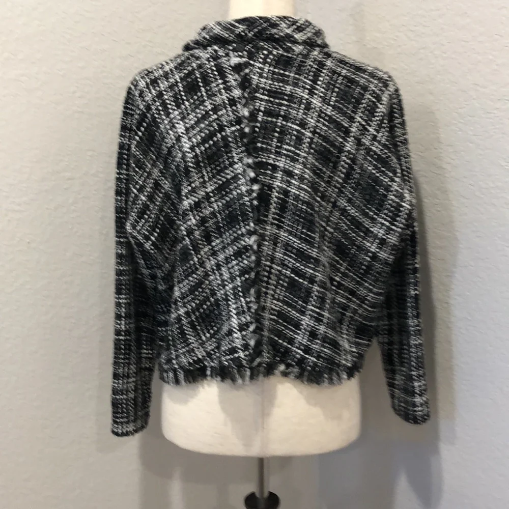 ❌ SOLD ❌Zara Women’s Tweed Pullover (S) - Picture 5 of 7